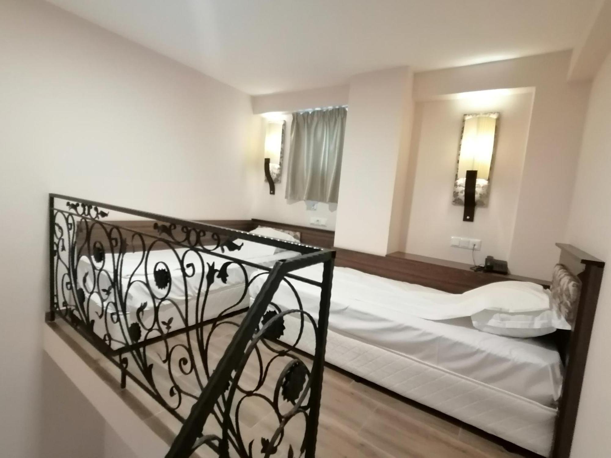 Hotel Aristokrat Obzor Exterior photo